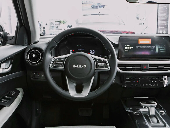 2025 Kia K3 II (China Market) Рестайлинг, чёрный, 1850000 рублей - вид 10