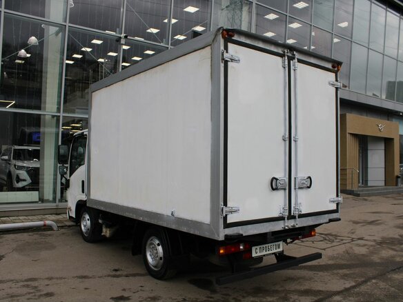 2011 Isuzu Elf (N-series), белый, 725000 рублей - вид 6