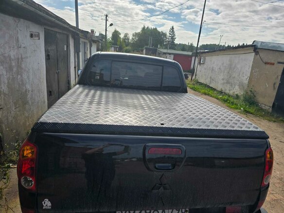 2010 Mitsubishi L200 IV, чёрный, 1800000 рублей - вид 4