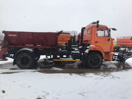 2013 КамАЗ Дорожные машины, оранжевый, 1800000 рублей, вид 3