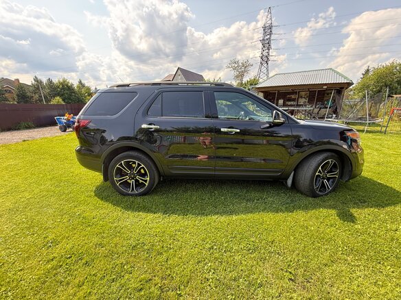 2015 Ford Explorer Sport V, чёрный, 2350000 рублей - вид 13