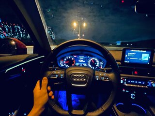 2019 Audi A4 V (B9), красный, 2790000 рублей, вид 3