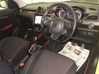2020 Suzuki Swift V Рестайлинг, жёлтый, 1300000 рублей, вид 3