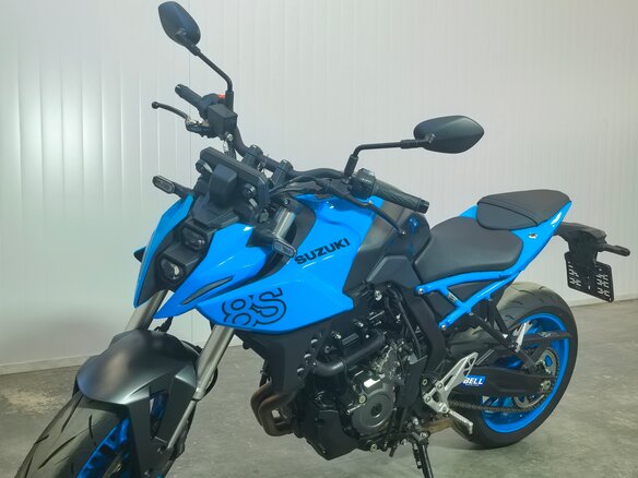 2023 Suzuki GSX-8S, синий, 789000 рублей - вид 1