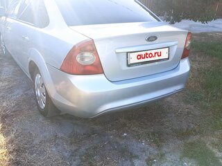 2010 Ford Focus II Рестайлинг, серебристый, 480000 рублей, вид 3
