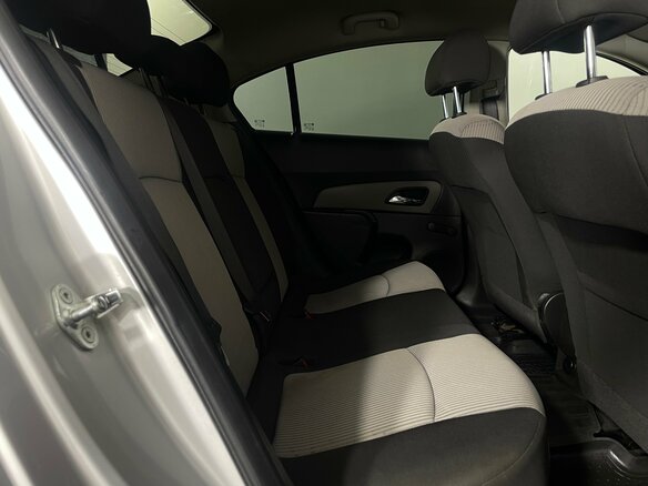 2014 Chevrolet Cruze I Рестайлинг, серебристый - вид 22