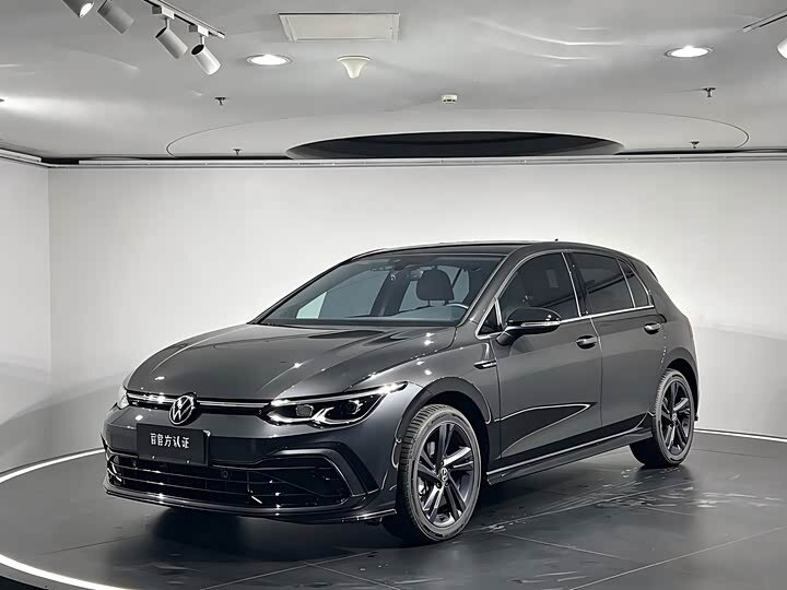 Открыть фотографии: Volkswagen Golf VIII