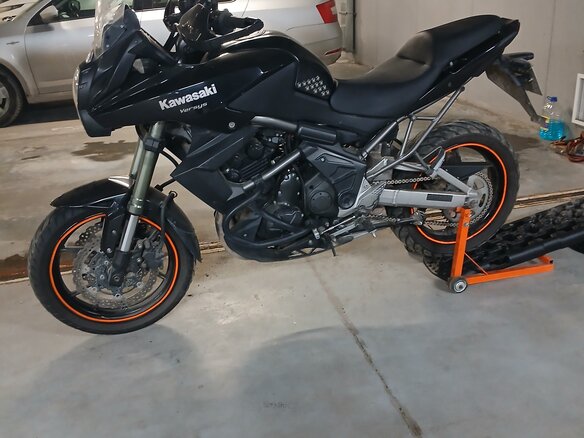 2011 Kawasaki Versys 650, чёрный - вид 7