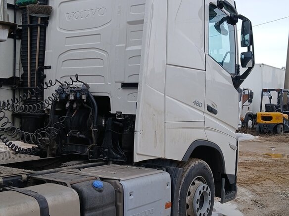 2022 Volvo FH 540, белый, 10397000 рублей - вид 5