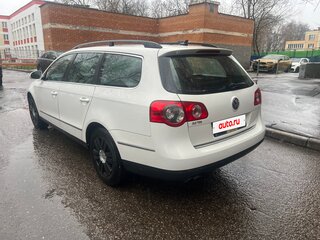 2010 Volkswagen Passat B6, белый, 760000 рублей, вид 4