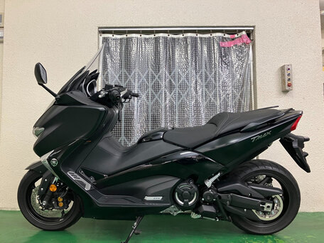2019 Yamaha TMAX, чёрный, 950000 рублей, вид 3