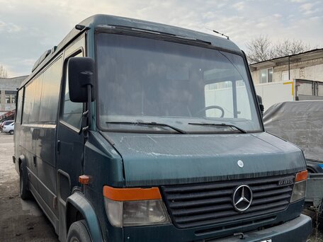 2001 Mercedes-Benz Vario, зелёный, 1100000 рублей, вид 4