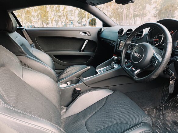 2012 Audi TT II (8J) Рестайлинг, белый, 1600000 рублей - вид 18