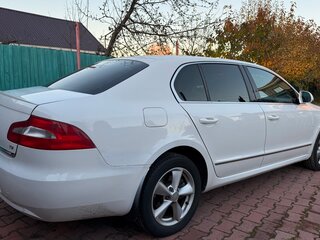 2011 Skoda Superb DSG II, белый, 880000 рублей, вид 4