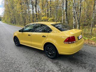 2014 Volkswagen Polo V, жёлтый, 990000 рублей, вид 3