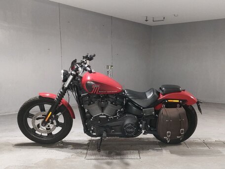 2022 Harley-Davidson Street Bob, красный, 1587000 рублей, вид 2
