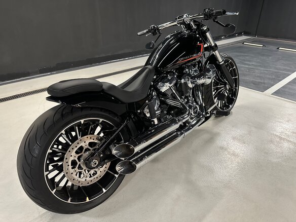 2023 Harley-Davidson Breakout, чёрный, 4999000 рублей - вид 5