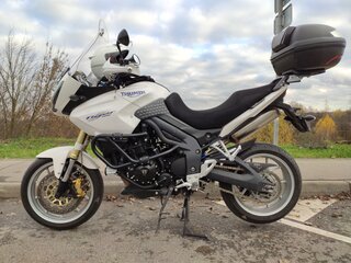 2007 Triumph Tiger 1050, белый, 550000 рублей, вид 1