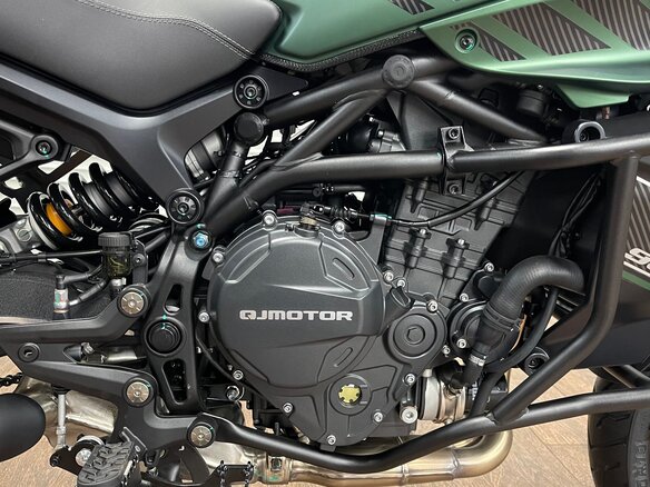 2026 QJMotor SRT 900 SX, зелёный, 949000 рублей - вид 5