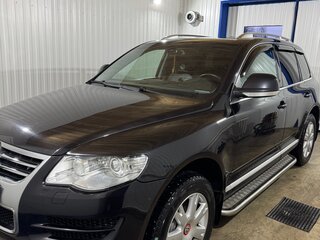 2006 Volkswagen Touareg I Рестайлинг, чёрный, 1650000 рублей, вид 2