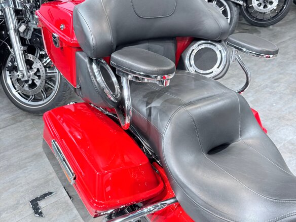 2011 Harley-Davidson Electra Glide, красный, 1399000 рублей - вид 21