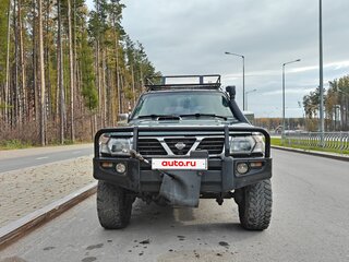 1998 Nissan Patrol V (Y61), зелёный, 1500000 рублей, вид 2