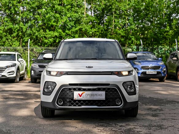 2020 Kia Soul III, белый - вид 2