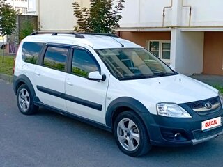 2017 Lada (ВАЗ) Largus I, белый, 890000 рублей, вид 2