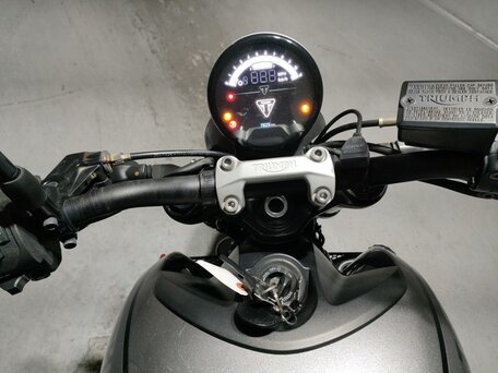2022 Triumph Trident 660, серебристый, 610000 рублей, вид 5