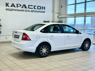 2011 Ford Focus II Рестайлинг, белый, 599000 рублей, вид 2