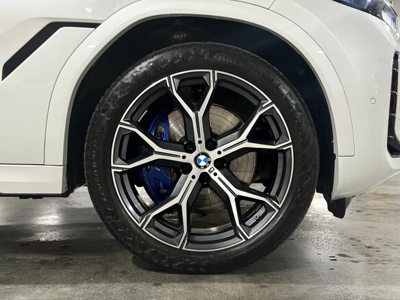 2024 BMW X6 30d III (G06) Рестайлинг, белый, 11700000 рублей - вид 27