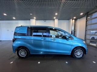 2010 Honda Freed Spike I, зелёный, 980000 рублей, вид 2