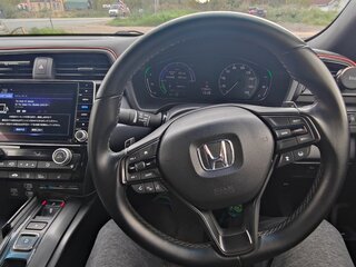 2019 Honda Insight III, чёрный, 1800000 рублей, вид 5