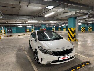2018 Kia Cerato III Рестайлинг (Classic), белый, 1500000 рублей, вид 1