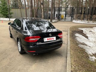 2013 Skoda Superb DSG II Рестайлинг, чёрный, 820000 рублей, вид 4