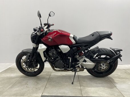 2018 Honda CB 1000R, красный, 845000 рублей, вид 2