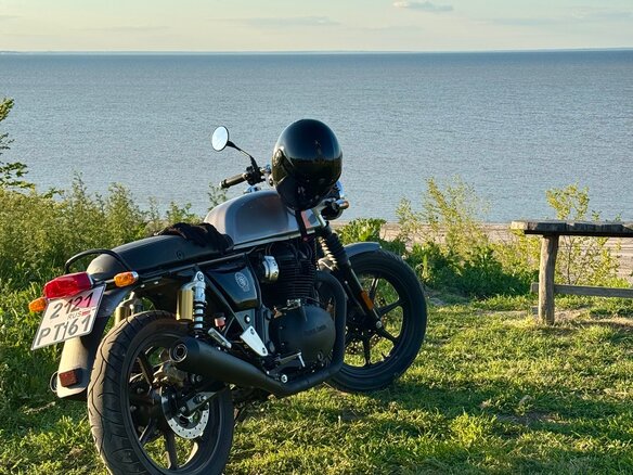 2024 Royal Enfield Continental GT, серебристый, 555000 рублей - вид 6