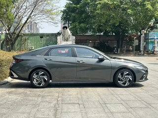 2023 Hyundai Elantra VII (CN7) Рестайлинг, серый, 1450000 рублей, вид 2
