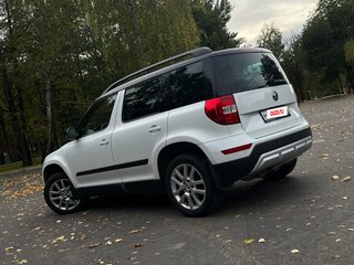 2017 Skoda Yeti I Рестайлинг, белый, 1600000 рублей, вид 2