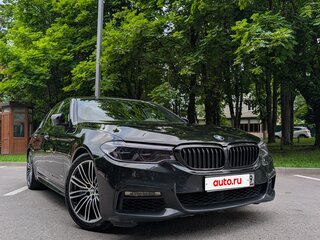2017 BMW 5 серии 540i xDrive VII (G30/G31/G38), чёрный, 3400000 рублей, вид 3