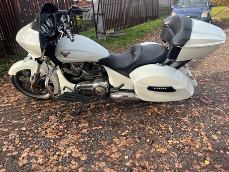 2016 Victory Cross Country, белый, 1200000 рублей, вид 4