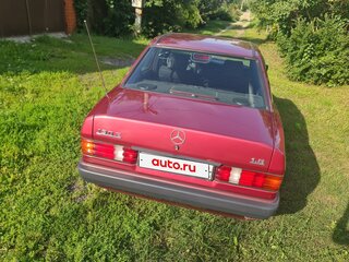 1992 Mercedes-Benz 190 (W201), пурпурный, 750000 рублей, вид 2
