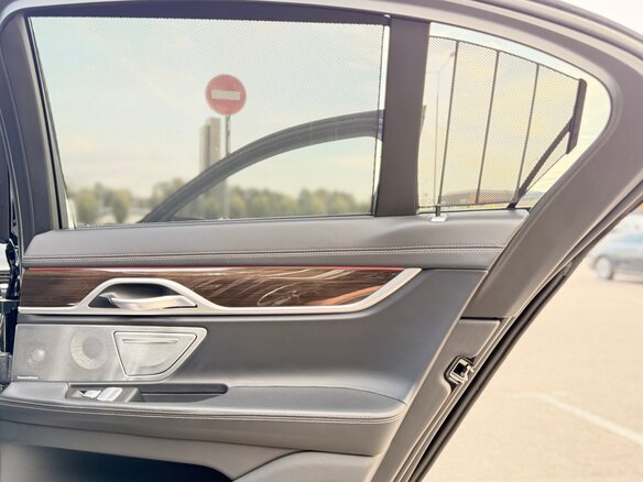 2020 BMW 7 серии 750d xDrive VI (G11/G12) Рестайлинг, чёрный, 7500000 рублей - вид 10