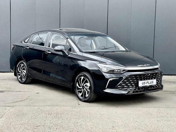 2026 BAIC U5 Plus, чёрный, 2313460 рублей - вид 2