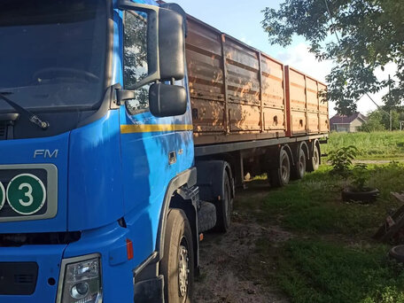 2010 Volvo FM, синий, 2500000 рублей, вид 3
