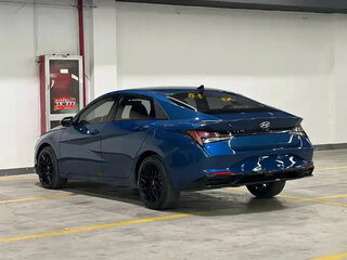 2021 Hyundai Elantra VII (CN7), синий, 1800000 рублей, вид 2