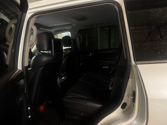 2012 Lexus LX 570 III Рестайлинг, серебристый, 6500000 рублей - вид 27