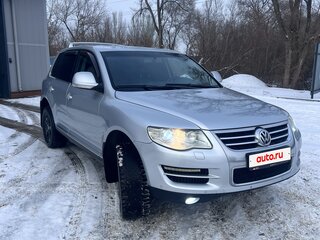 2008 Volkswagen Touareg I Рестайлинг, серебристый, 1250000 рублей, вид 2