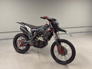 2024 BSE M4, чёрный, 370000 рублей, вид 2
