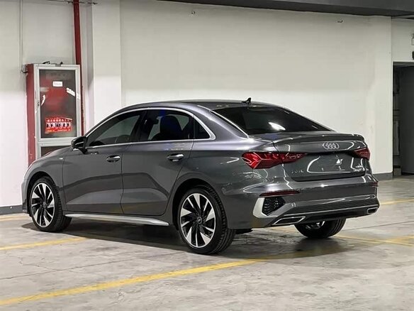 2023 Audi A3 35 TFSI Long IV (8Y), серый, 2400000 рублей - вид 5
